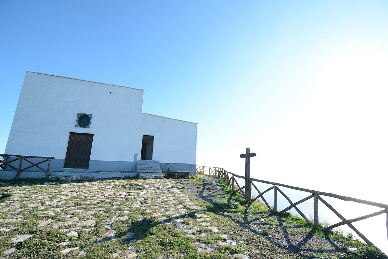 Chiesa di San Costanzo a Massa Lubrense