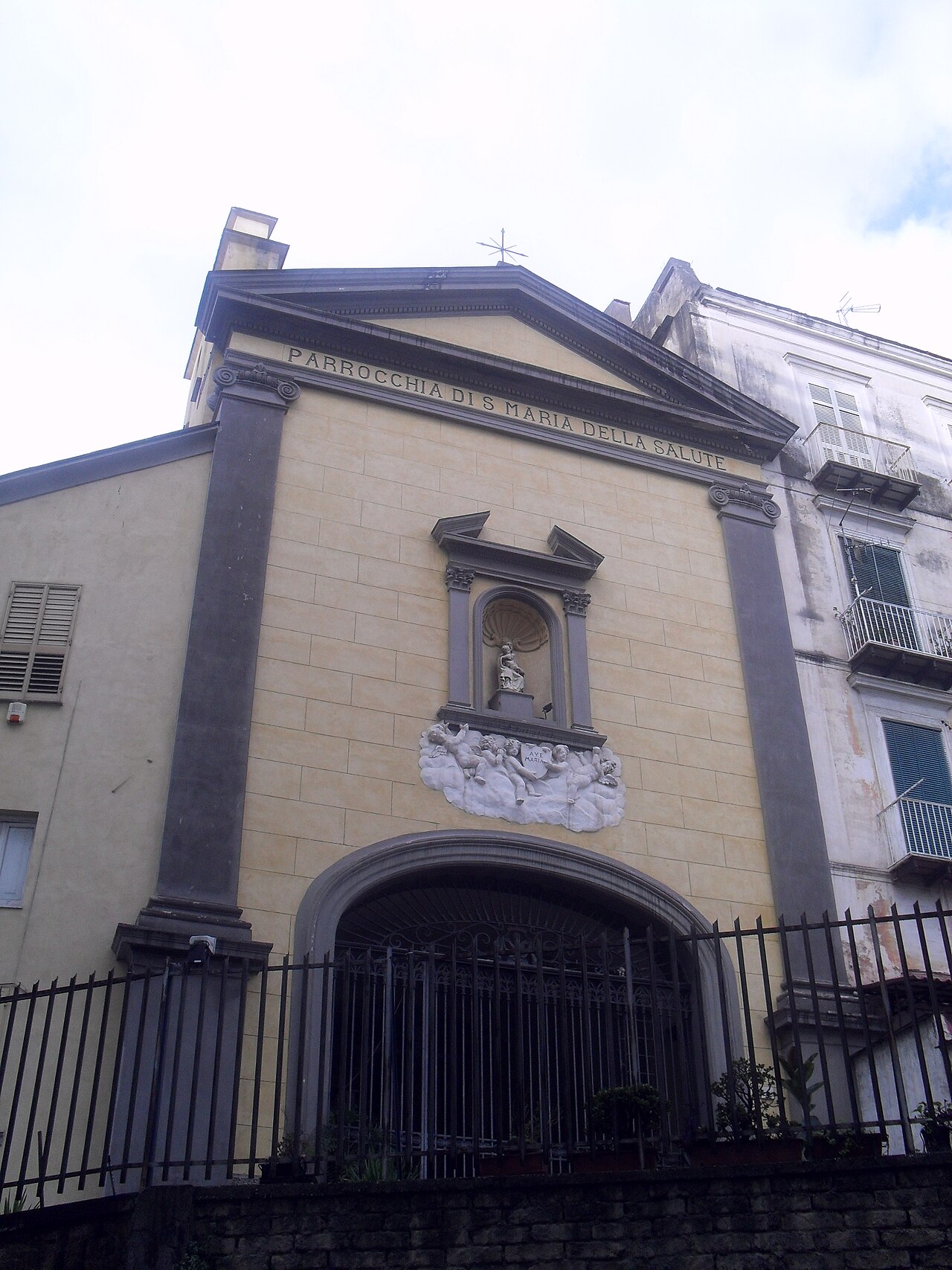Chiesa di Santa Maria della Salute a Napoli