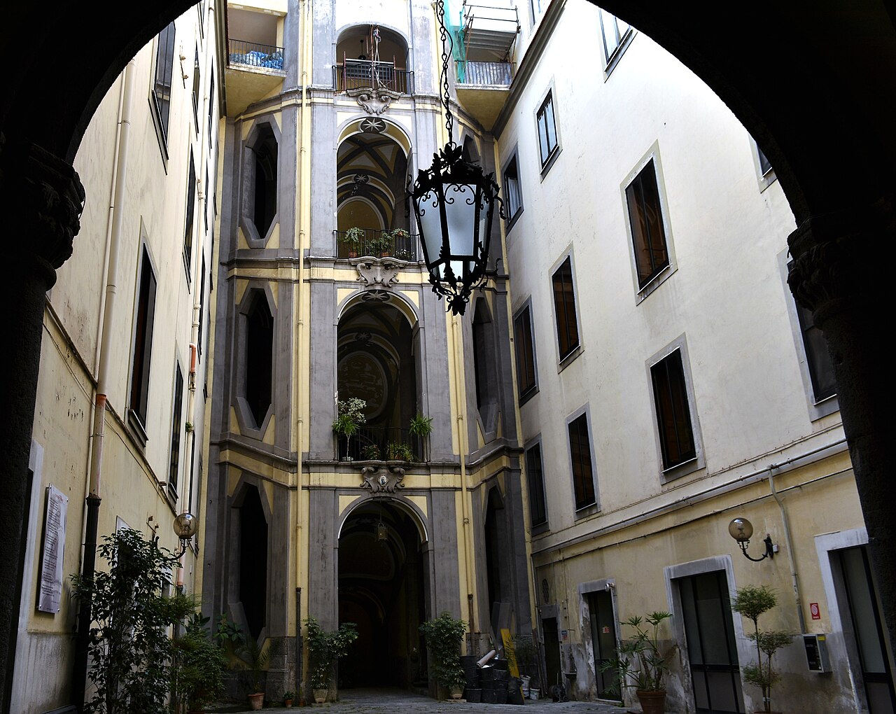 Palazzo Capuano di Napoli