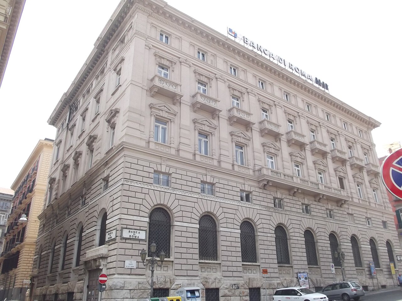 Palazzo della Banca di Roma a Napoli