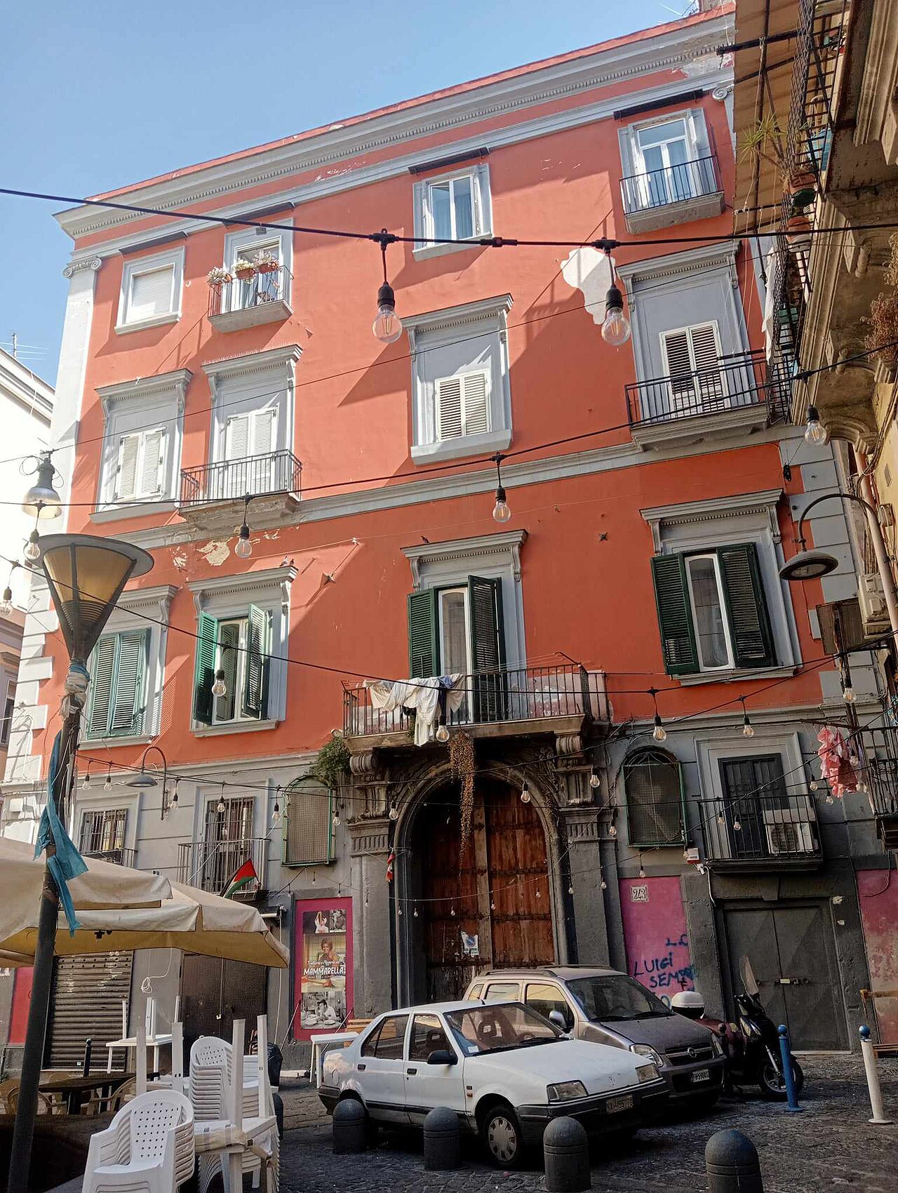 Palazzo in Piazza Sedil Capuano n.243