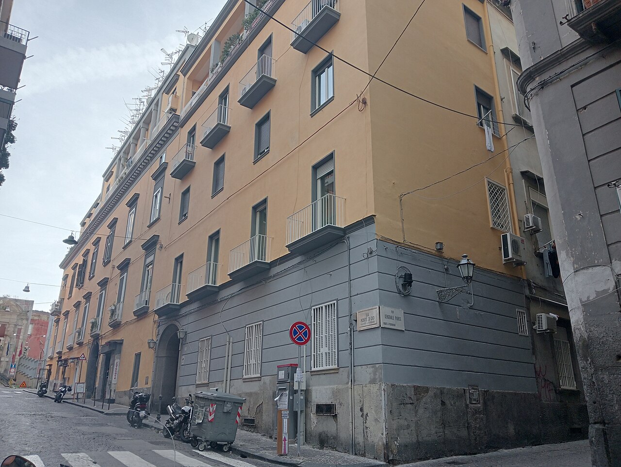 Palazzo Montalto di Fragnito